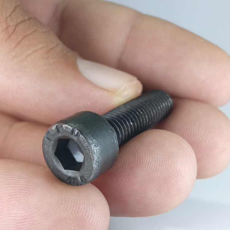 پیچ آلن M8-30MM بسته 10 عددی